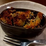 ウエストパパ - 02.豚足のガーリックパン粉焼き