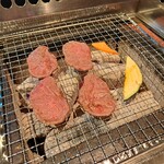 米沢牛炭火焼肉 上杉 - 