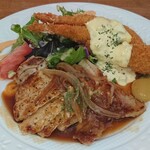 kitchen Bitte - ポークジンジャーランチ＋海老フライ(２本)