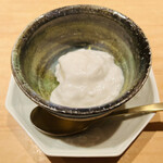 鮨 一二郎 - ココナッツソースの下には……