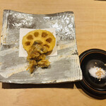 鮨 一二郎 - 新蓮根と煮浅利の天ぷら