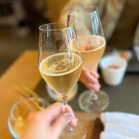 Jose Luis Karuizawa - まずはスペインのスパークリングワインCAVAで乾杯♪
                    ♪(*^^)o∀*∀o(^^*)♪