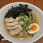新潟らーめん 無尽蔵 味噌と出汁 - 鶏がら醤油チャーシュー