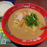 天下一品 - 【2023年06月】こってりMAX並＠1,210円(込)、ライス小＠120円、提供時。こってりMAXは専用器と専用レンゲを使ってます。