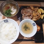 Gyuukaku Yakiniku Shokudou - 全部乗せ定食・梅しそ冷麺ハーフ
