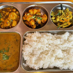 カトマンズキッチン - ネパーリタリセット（野菜セット）