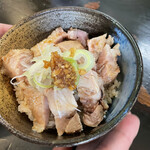 Koimen Kurage - 豚丼350円