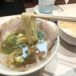 柳麺 呉田 - ザルチャーシューつけ麺、たまごかけご飯