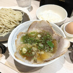 柳麺 呉田 - ザルチャーシューつけ麺、たまごかけご飯