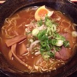 岡山家 - カレーラーメン
細麺で普通の味かな