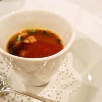 ラ・サンテ - 羊の骨スープ、舌と頬肉入り