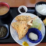 漁師料理 かなや - 黄金アジフライ定食