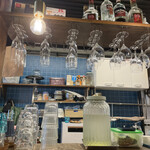 Dietro i tempi - お洒落な店内（カウンターより）