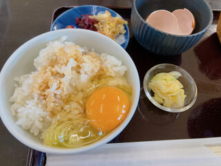 Hanamurasaki - 卵かけご飯用醤油をかけて