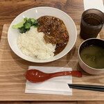 Mentoteishoku hukunoki - 牛すじと根菜の柔らかうま煮飯