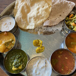 BOMBAY INDIAN RESTAURANT - 