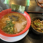 Tonkotsu Tonta - 博多とんこつラーメン＆もつ丼