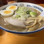 ラーメン 瀧 - 正油チャーシュー+ゆで玉子