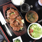 肉の松山 - 