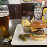 シェイクツリー バーガー＆バー - 