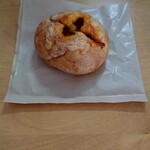 プティ モンタニュ - 料理写真:自家製カレーパン ( トマトチキンカレー )