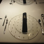 エクアトゥール - テーブルセッティング