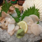 Sushi Sakaya Ippo - つぶ貝とホタテの食べ比べ