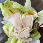 Ron Kou - ランチのサラダ、鶏肉はとてもしっとり