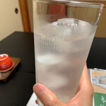 鮨よし - 2人とも車なのでノンアルグレフルサワーで乾杯