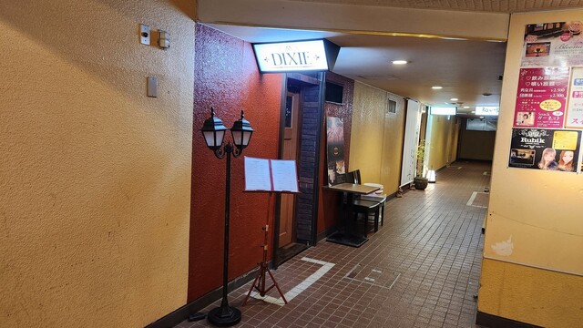 ここがゼロ件？？不思議な現象です : ステーキ バル DIXEIの写真