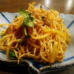 辣香坊 - 香菜、干豆腐、タマネギ、ウマい