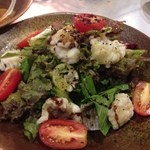 鉄板焼とワイン COCOLO - 季節のおまかせサラダ ( 鱧,トマト )