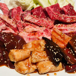 Gyuusou Marunaka - 焼き肉盛り合わせ