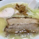 Jikaseimen Torisoba Ichimura - この濃厚なスープがめちゃくちゃ美味しいっ♡