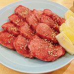 Yakiniku Horumon Nikunari - 