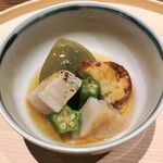 温石 - タイラガイの炭焼き、イカの真丈、おくら