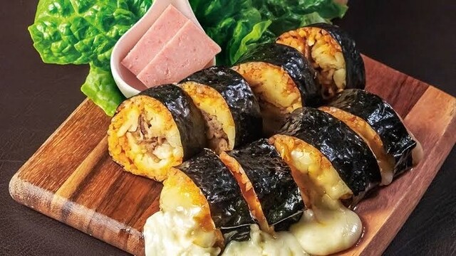 Anime Snack Bar Isekai Nagoya Shinsakae Ten