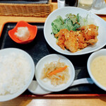 Ebisu Gyouza Taihouki Gotanda - 鶏唐揚げ油淋鶏定食