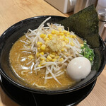 肉盛り みそラーメン 侍倶楽部 - 