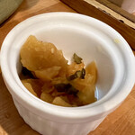 麺屋 だいくう - チャーハンに付いてきた漬物！