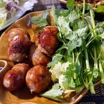 シーラチャーフード - 