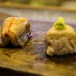鮨 難波 - 穴子をツメと塩にて。 爽やかな目覚めのような香るわさびとふわふわの身質が素晴らしい。