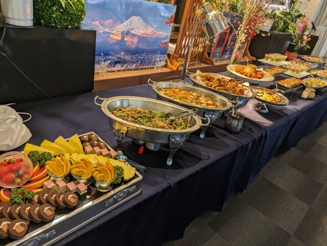 Party House Waizu Esutekku Joho Biru Ten photo 3