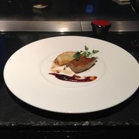 やまなみ - 桃とフォアグラソテー ※一口食べかけ(･･