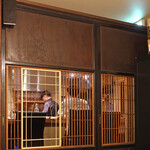 オン ザ ワイン - 私は此のアングルに着席