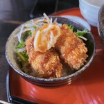 Nikusoba Maruri - あさり蕎麦のセットのミニカキフライ