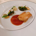 トゥールダルジャン - オコゼのムニエルレフォール風味のトマトソース
      スイスチャードとインゲン豆のラヴィオリ