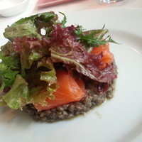 Benoit Alain Ducasse - タスマニア産サーモンのマリネ　レンズ豆のサラダ