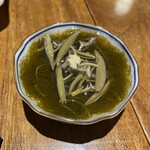 Shiote - もずくとじゅんさいの酢の物