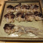 橦木町 しみず - 食材<三河の天然とり貝、しゃぶしゃぶ前>